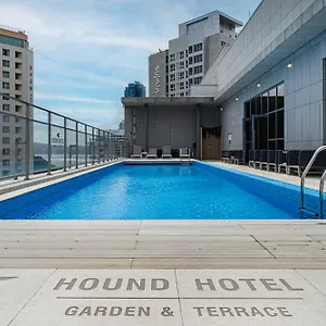 Отель Hound Garden&terrace